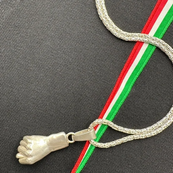 .925 Silver Figa Amulet On 24 Byzantine Chain / 80 GRAMS OF SILVER !!!